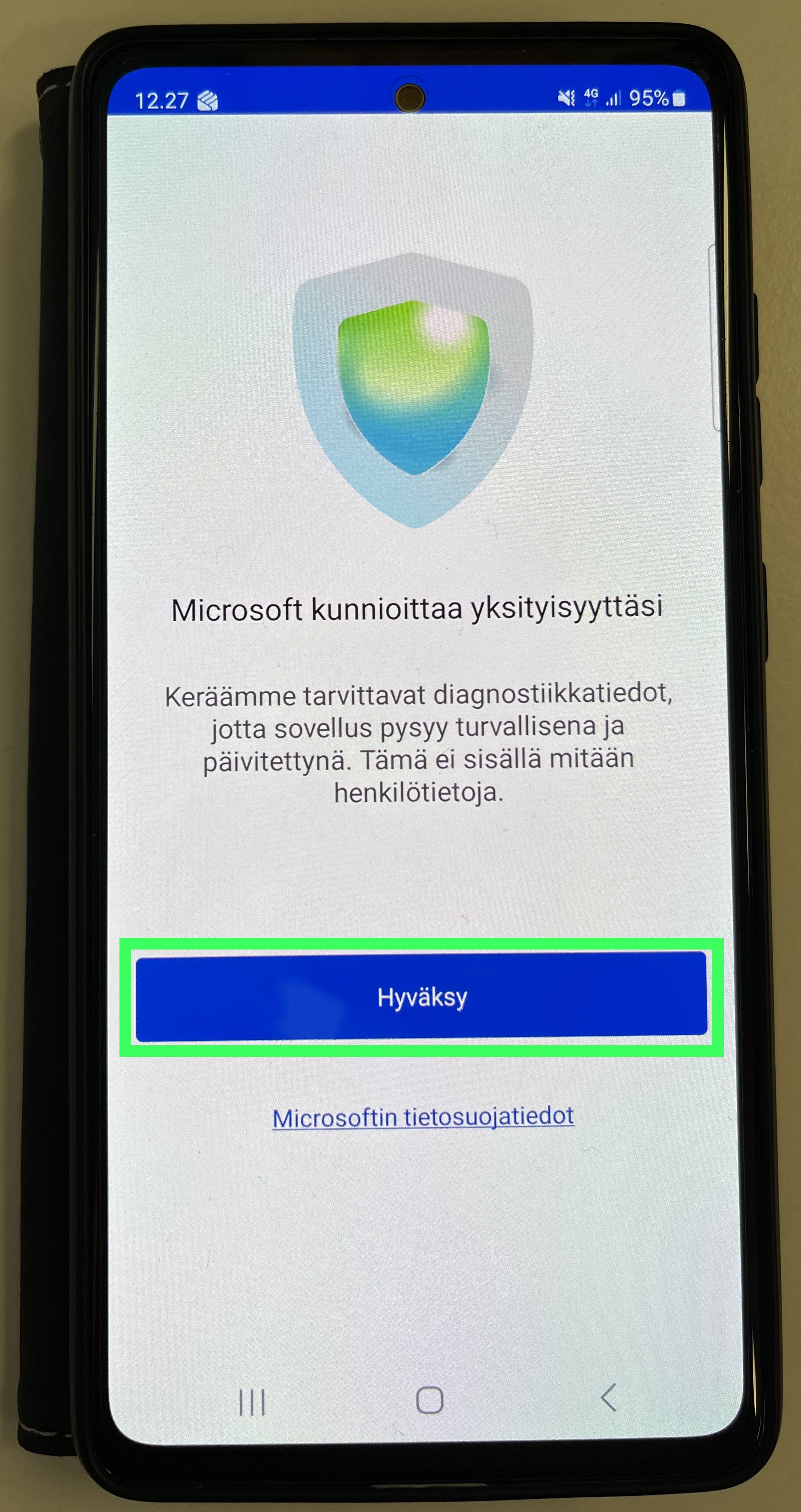 Hyväksy Microsoftille lähetettävät diagnostiikkatiedot